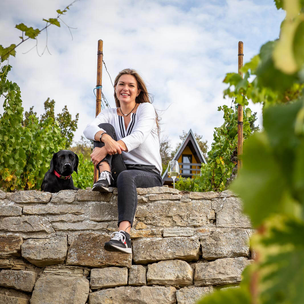 Der Wein des Monats November im Weinberghotel Edelacker stammt vom Weinhaus Polomski. 